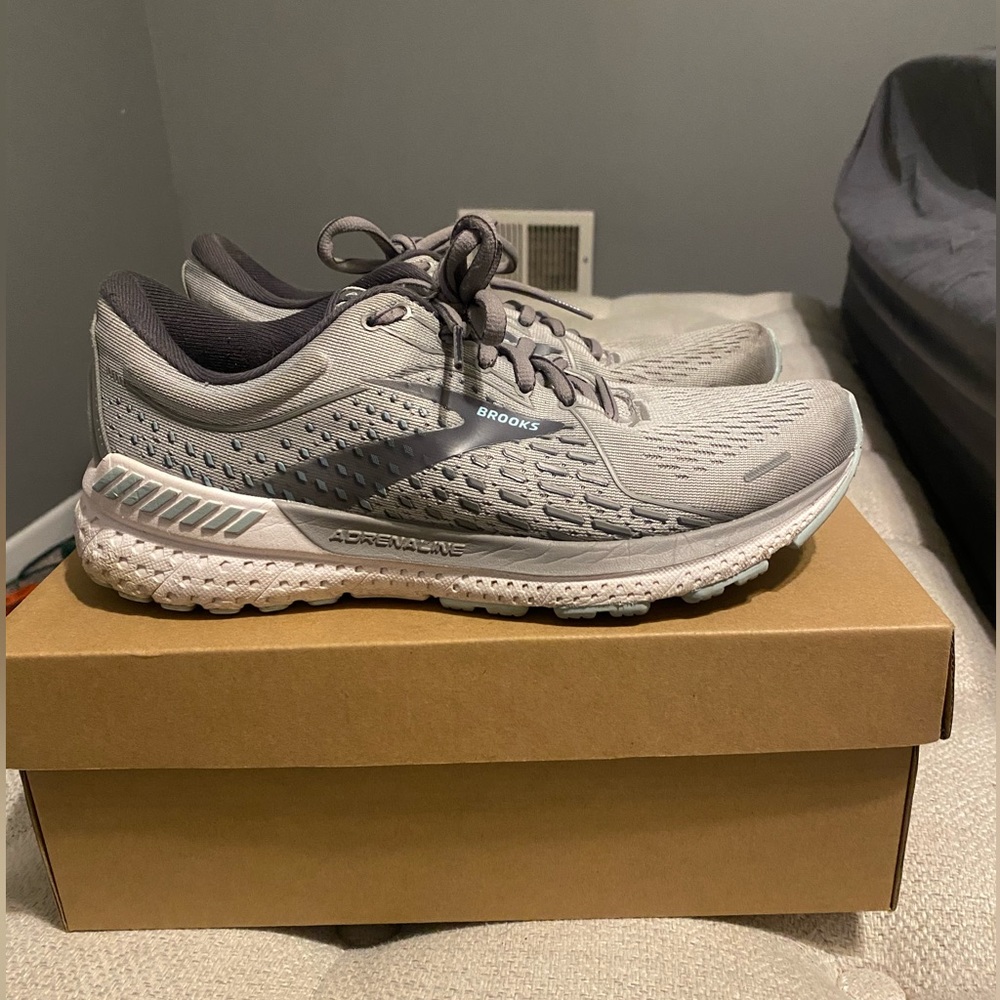 Brooks Adrenaline Cushion Support